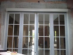 pintu lipat